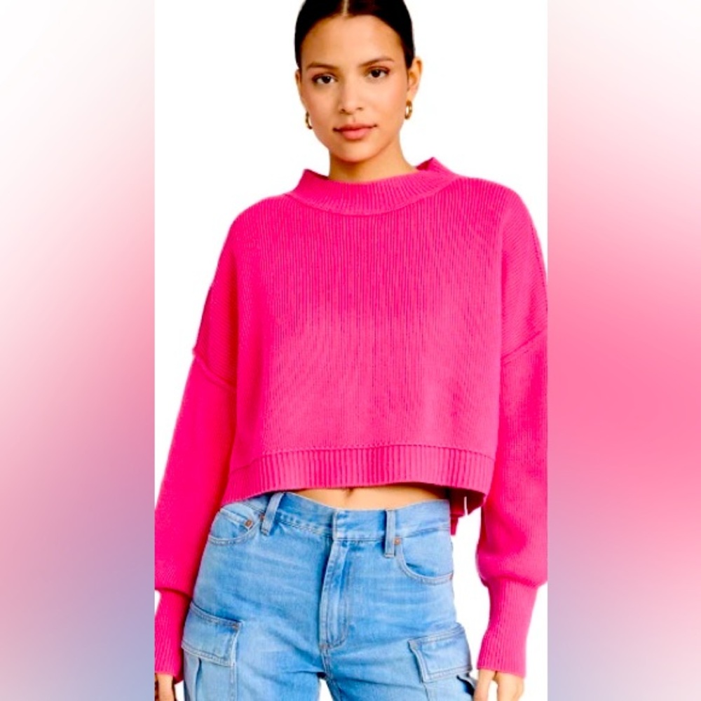 Free people easy street cropped pullover sweater in firework pink size M